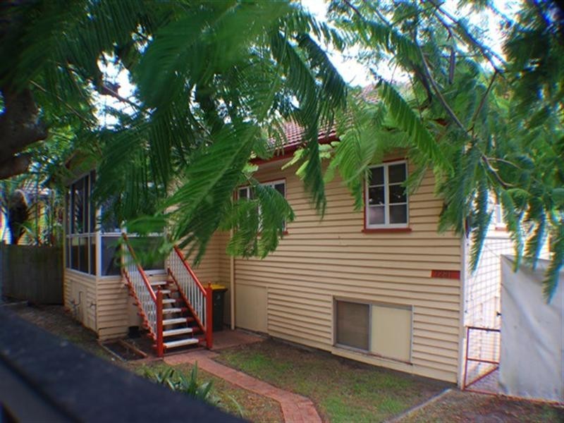 2281 Wynnum Road, Wynnum QLD 4178