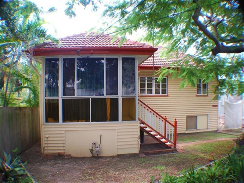 2281 Wynnum Road, Wynnum QLD 4178
