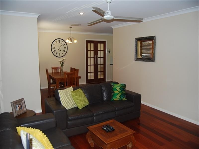 1 Glenwood Place, Hemmant QLD 4174