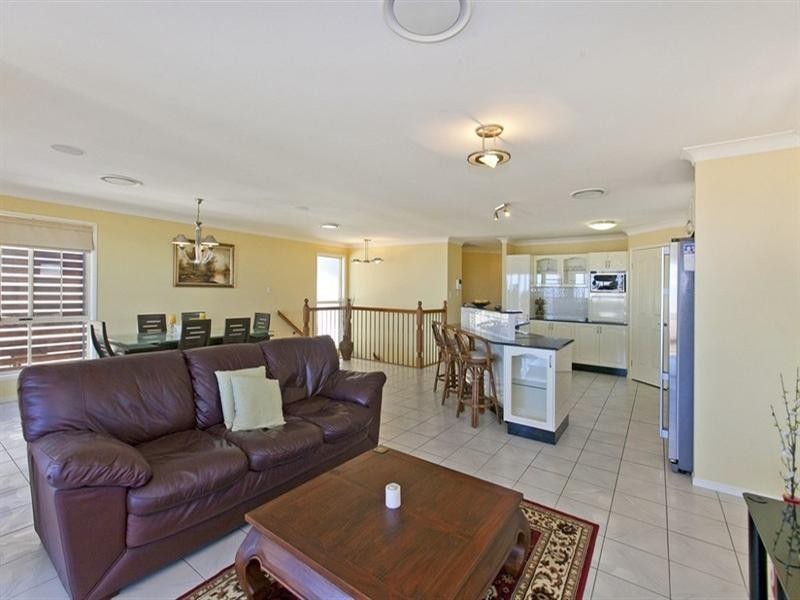 48 Carlton Terrace, Wynnum QLD 4178