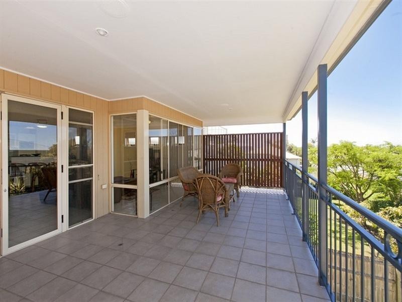 48 Carlton Terrace, Wynnum QLD 4178