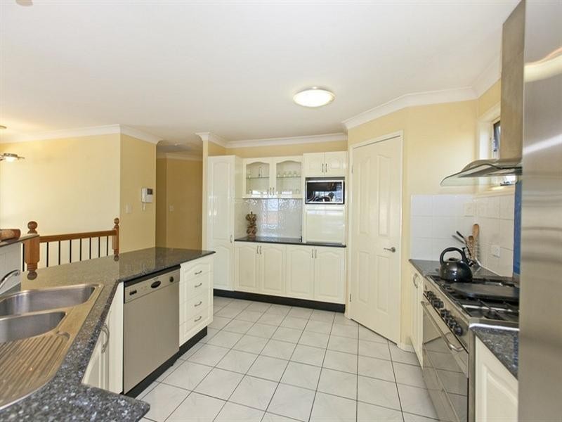 48 Carlton Terrace, Wynnum QLD 4178