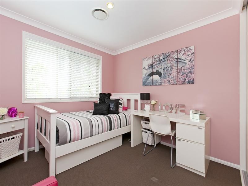 17 Baychester Place, Wakerley QLD 4154