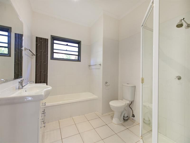 52 Moreton Avenue, Wynnum QLD 4178