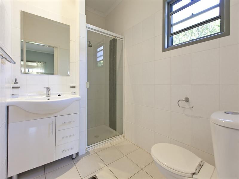 52 Moreton Avenue, Wynnum QLD 4178