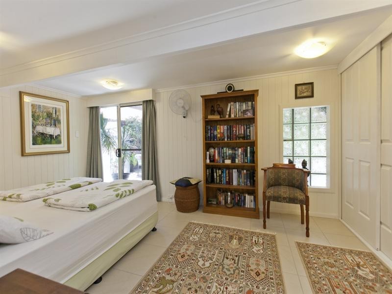 42 Granada Street, Wynnum QLD 4178