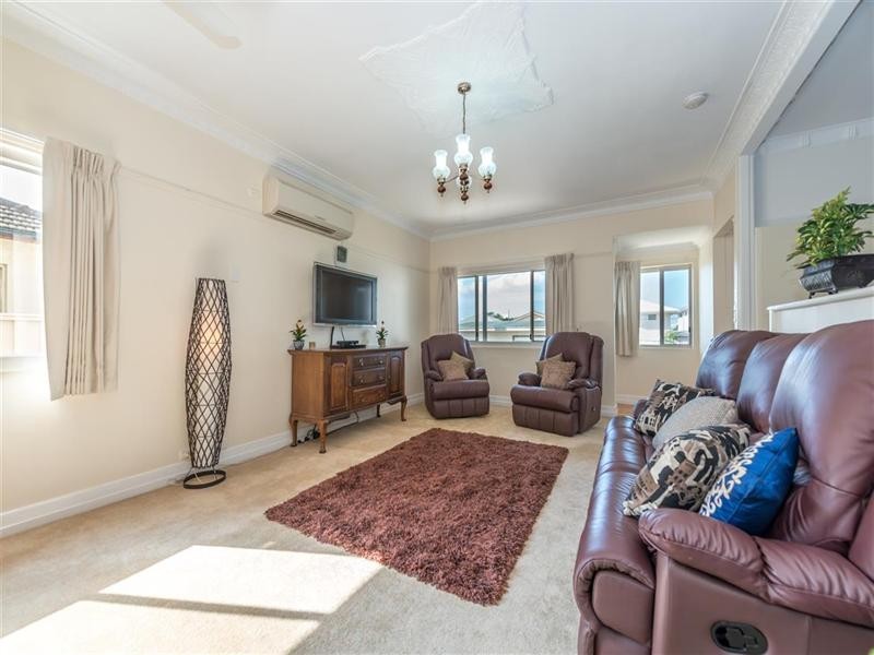 24 Boswell Terrace, Wynnum QLD 4178