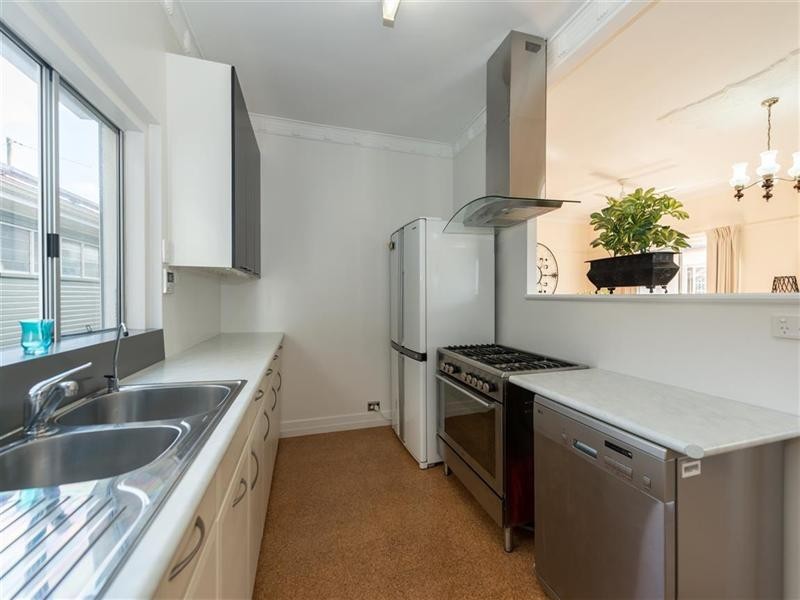 24 Boswell Terrace, Wynnum QLD 4178