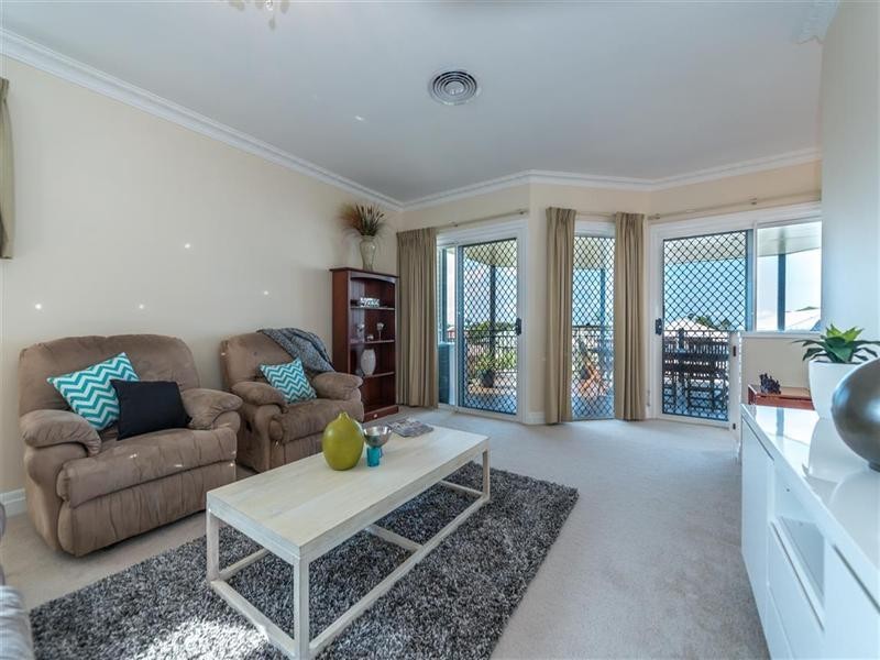 24 Boswell Terrace, Wynnum QLD 4178