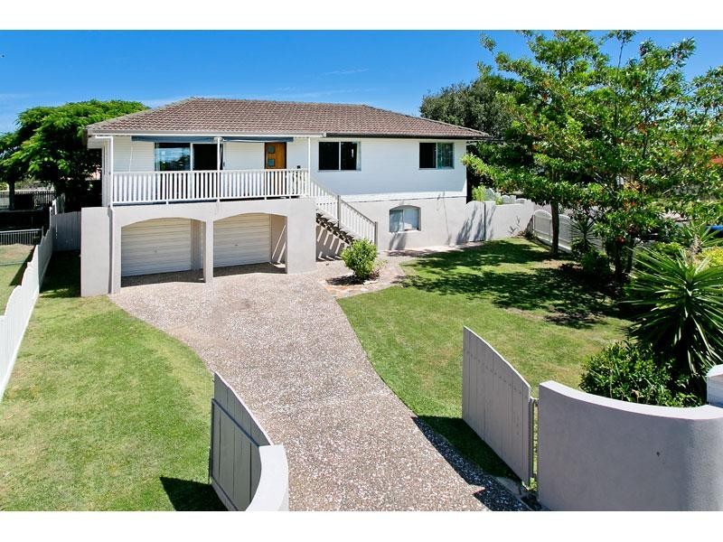 12 Sorrento Street, Wynnum West QLD 4178