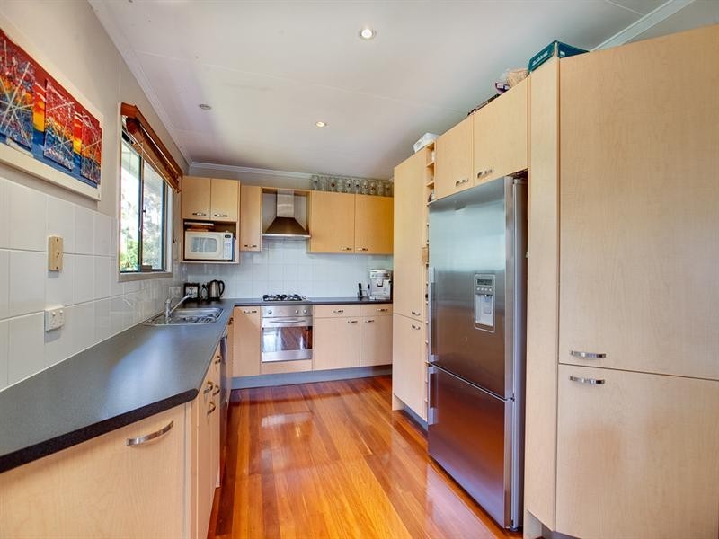 38 Moreton Avenue, Wynnum QLD 4178