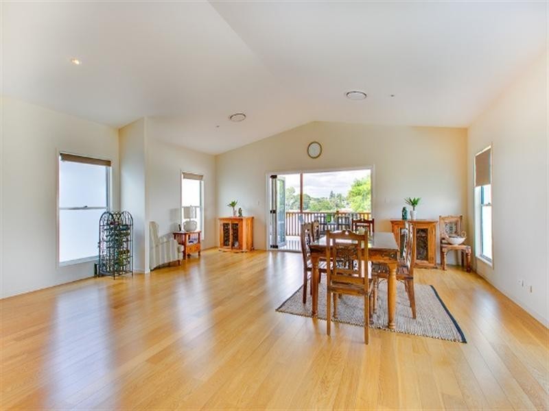 26 Haylock Street, Wynnum QLD 4178