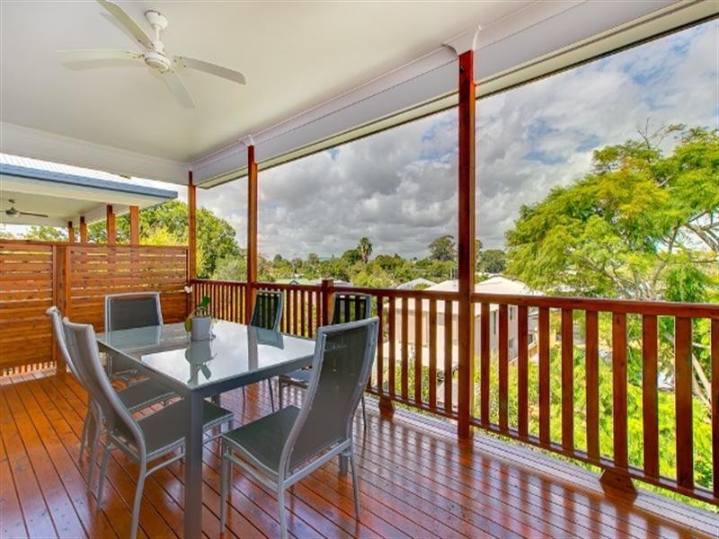 26 Haylock Street, Wynnum QLD 4178