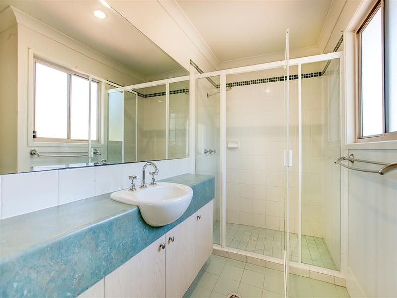 92-37 Dasyure Place, Wynnum West QLD 4178