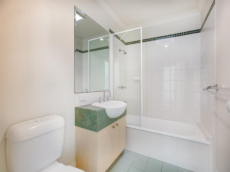 92-37 Dasyure Place, Wynnum West QLD 4178