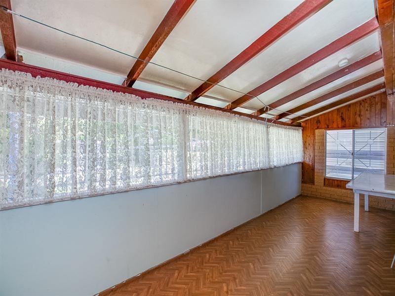 9 Lithgow Street, Wynnum QLD 4178