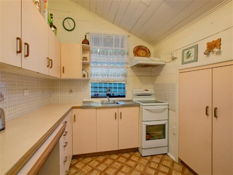 91 Pine Street, Wynnum QLD 4178