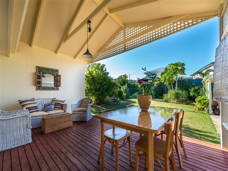 17 Tamaree Avenue, Wynnum QLD 4178