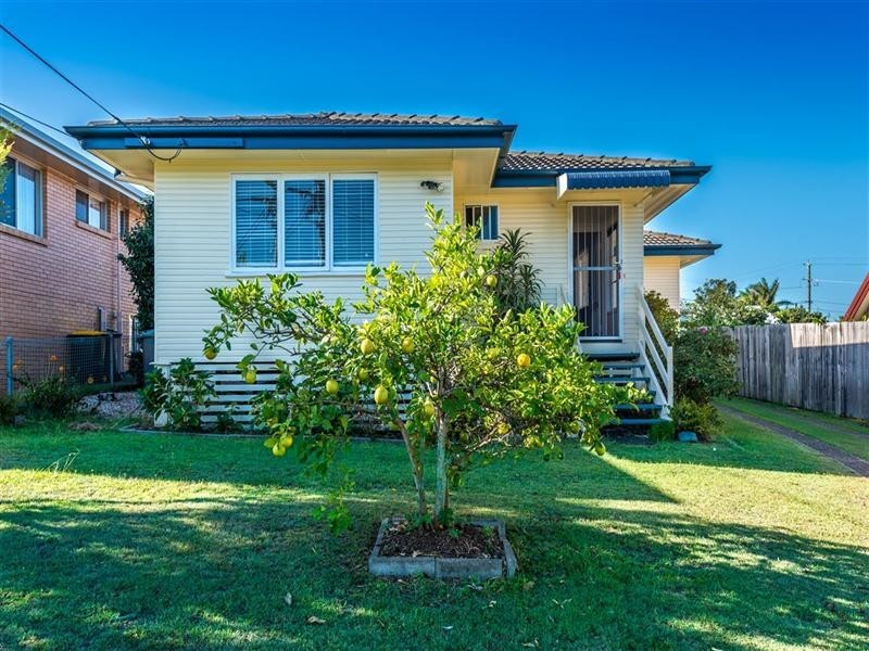 17 Tamaree Avenue, Wynnum QLD 4178
