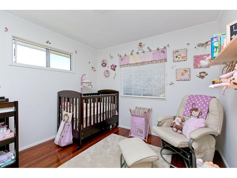 12 Sorrento Street, Wynnum West QLD 4178