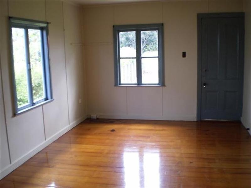 2/167 Mount Joy Street, Manly QLD 4179