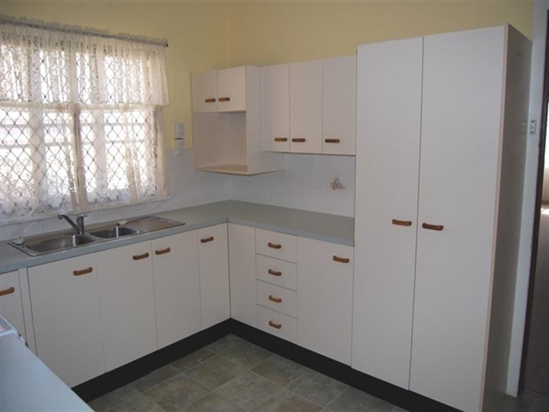 15 wellington Street, Manly QLD 4179