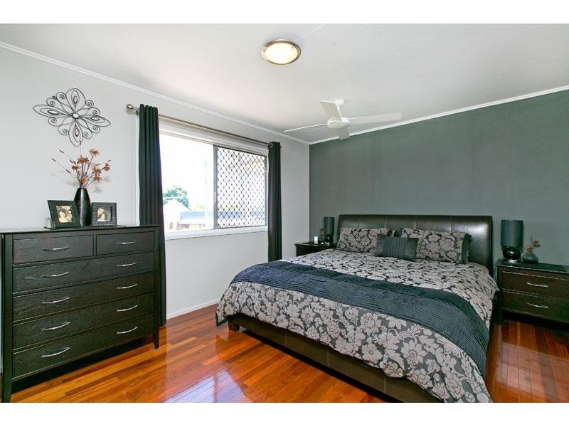 12 Sorrento Street, Wynnum West QLD 4178