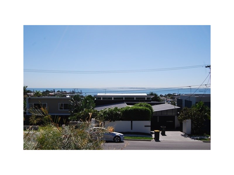 15 Wellington Street, Manly QLD 4179