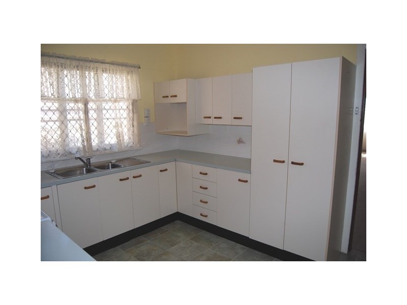 15 Wellington Street, Manly QLD 4179