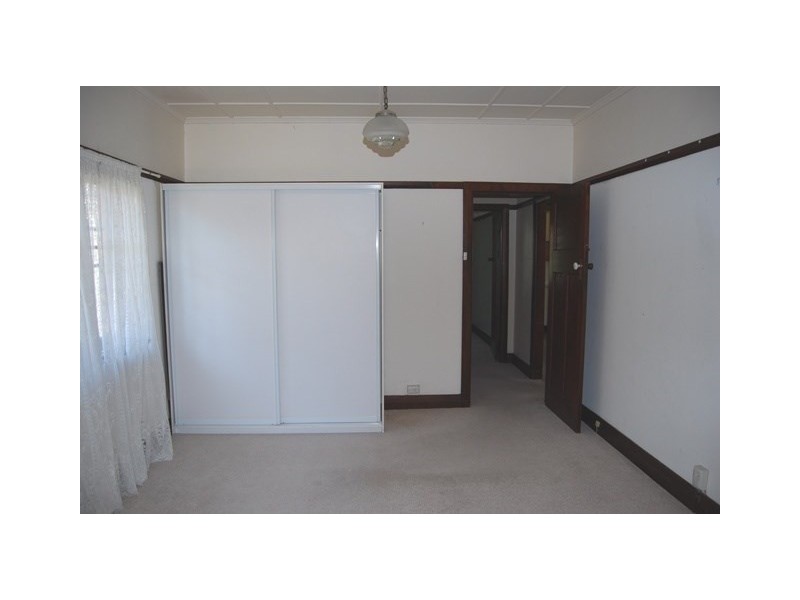 15 Wellington Street, Manly QLD 4179