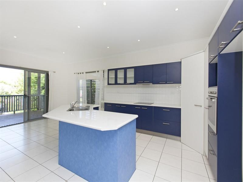 52 Moreton Avenue, Wynnum QLD 4178