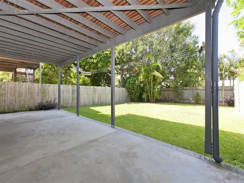52 Moreton Avenue, Wynnum QLD 4178