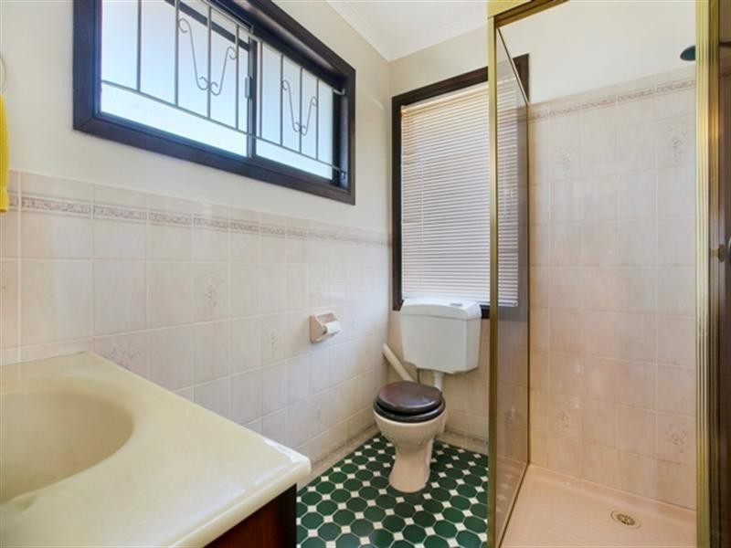 83 Herbert Street, Lota QLD 4179