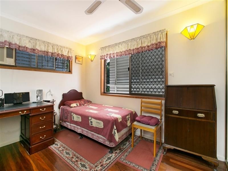 83 Herbert Street, Lota QLD 4179