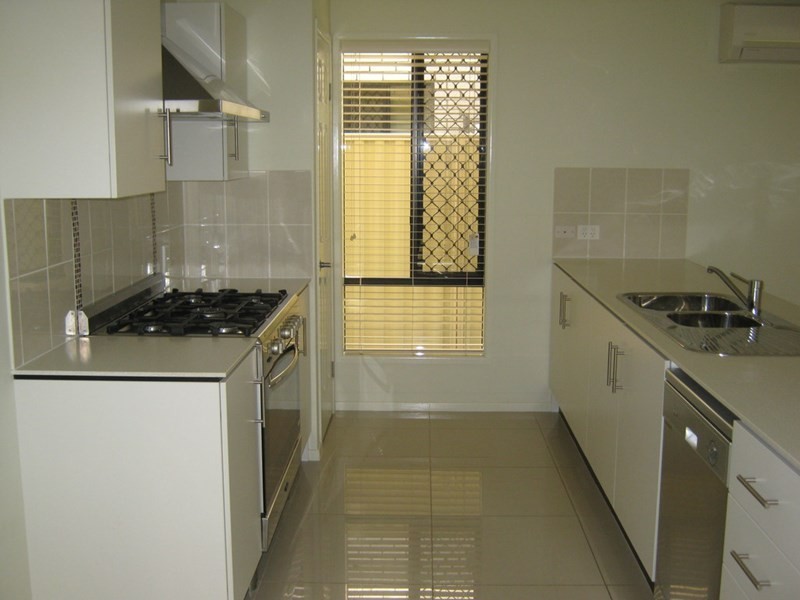 75 Whites Road, Manly West QLD 4179