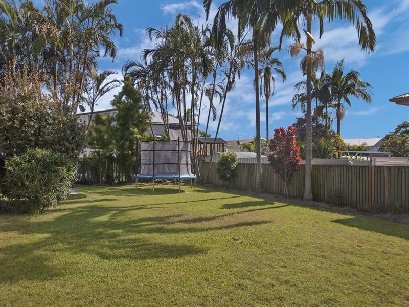 39 Cedar Street, Wynnum QLD 4178