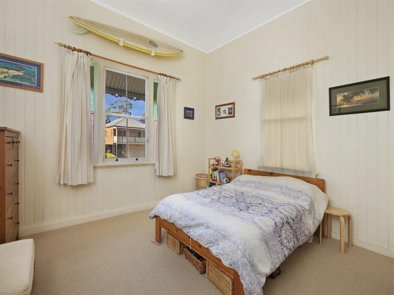 39 Cedar Street, Wynnum QLD 4178