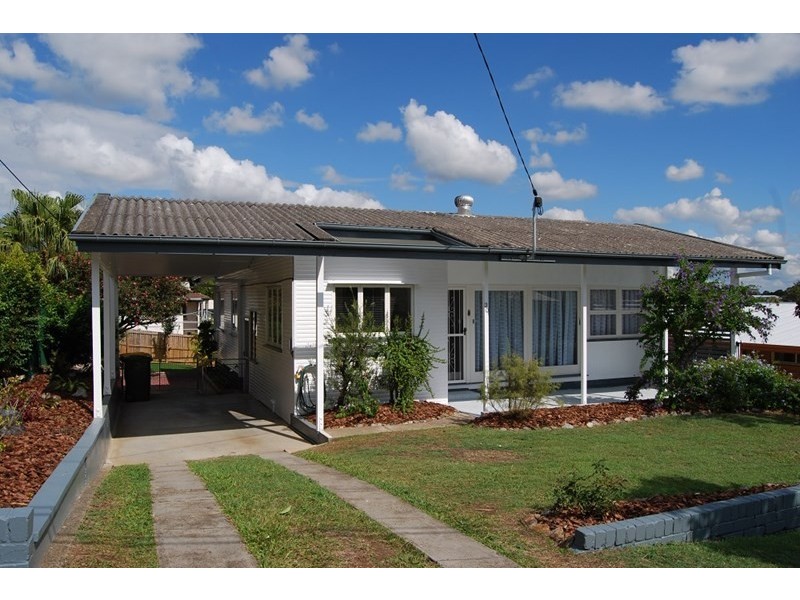 30 Banoon Drive, Wynnum QLD 4178