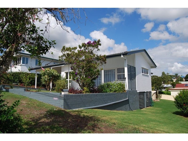 30 Banoon Drive, Wynnum QLD 4178