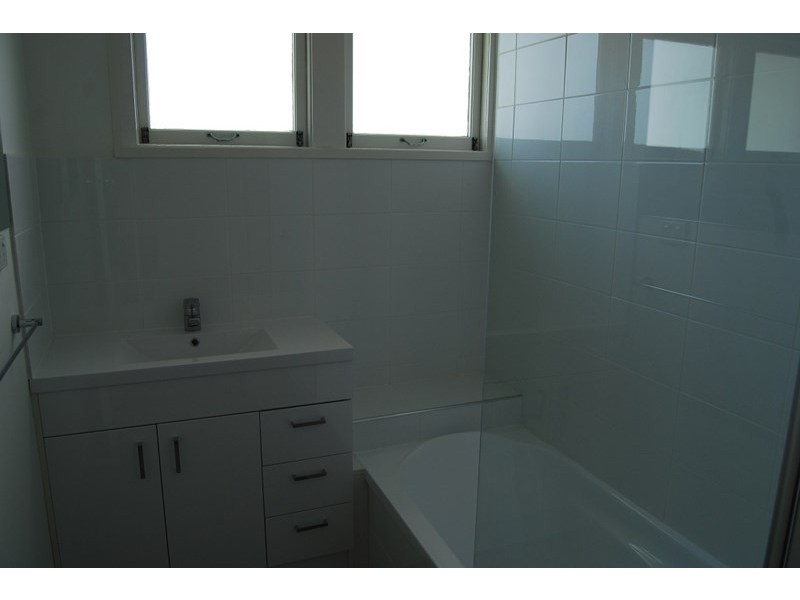 30 Banoon Drive, Wynnum QLD 4178