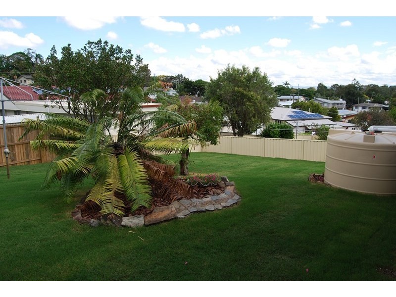 30 Banoon Drive, Wynnum QLD 4178