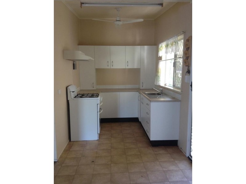 7 Ernest Street, Manly QLD 4179