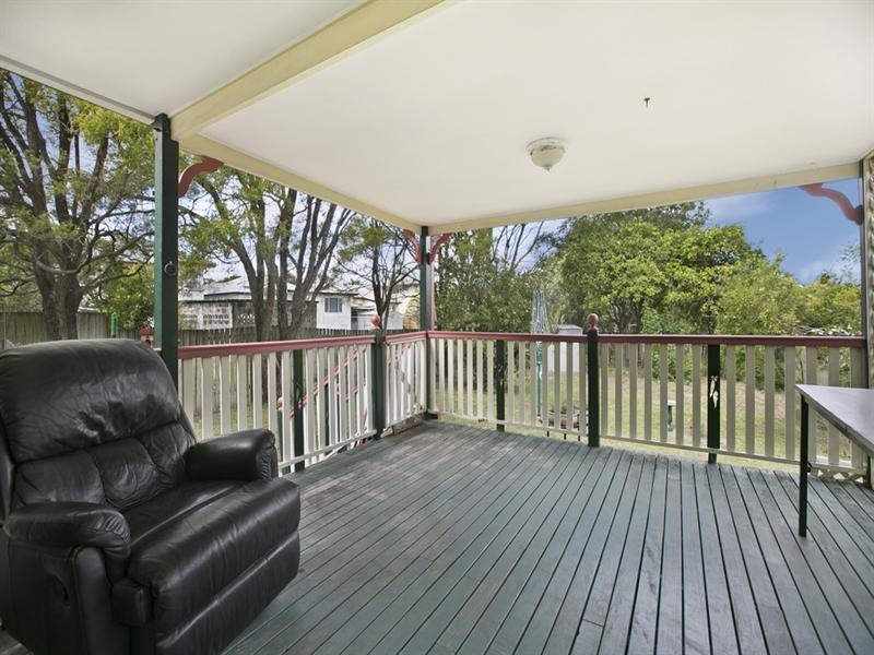 12 Kamarin Street, Manly West QLD 4179