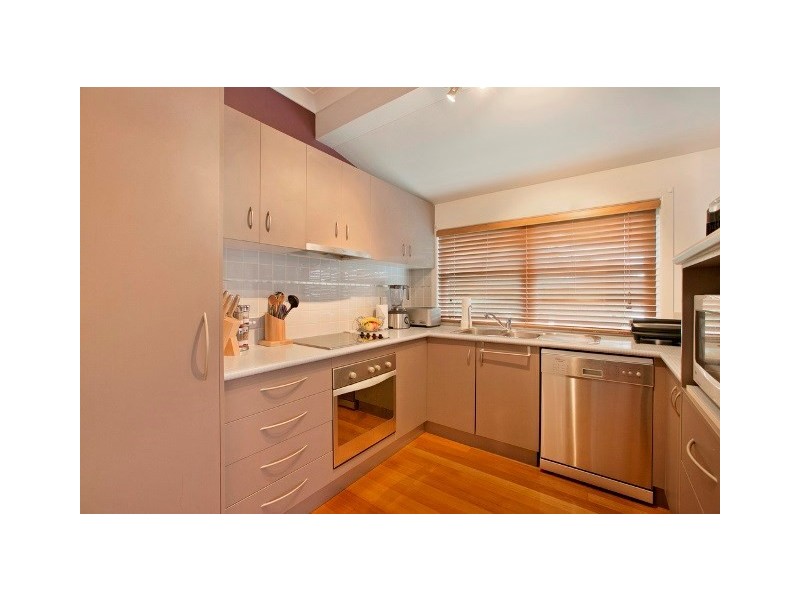 74 Stratton Terrace, Manly QLD 4179