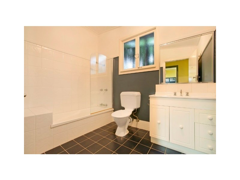 74 Stratton Terrace, Manly QLD 4179