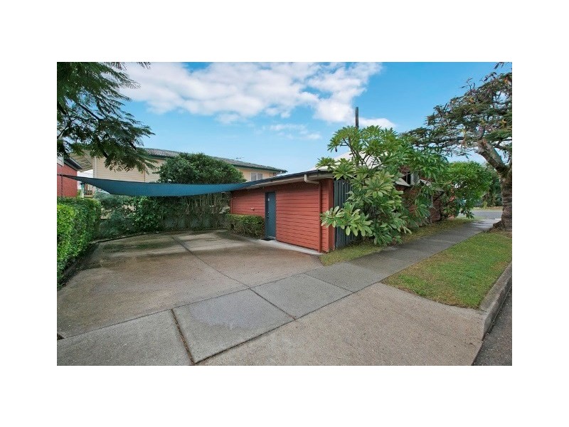 74 Stratton Terrace, Manly QLD 4179