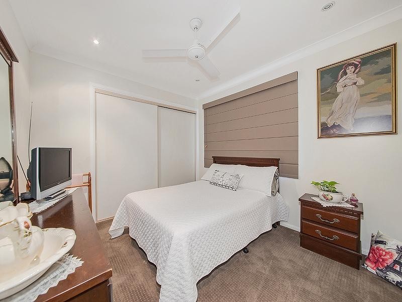 40 Scanlen Crescent, Wynnum West QLD 4178