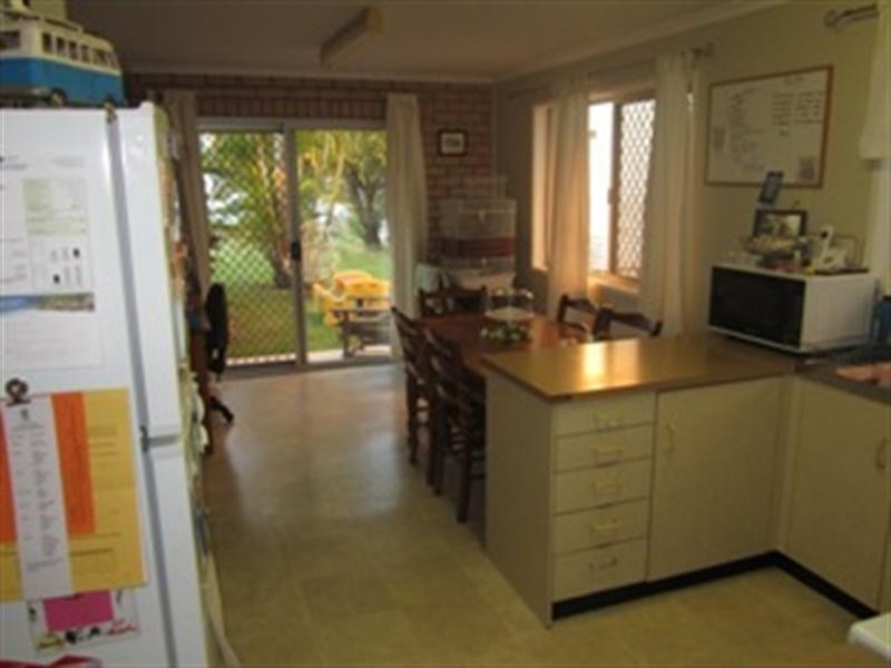 10 Alexander Street, Lota QLD 4179