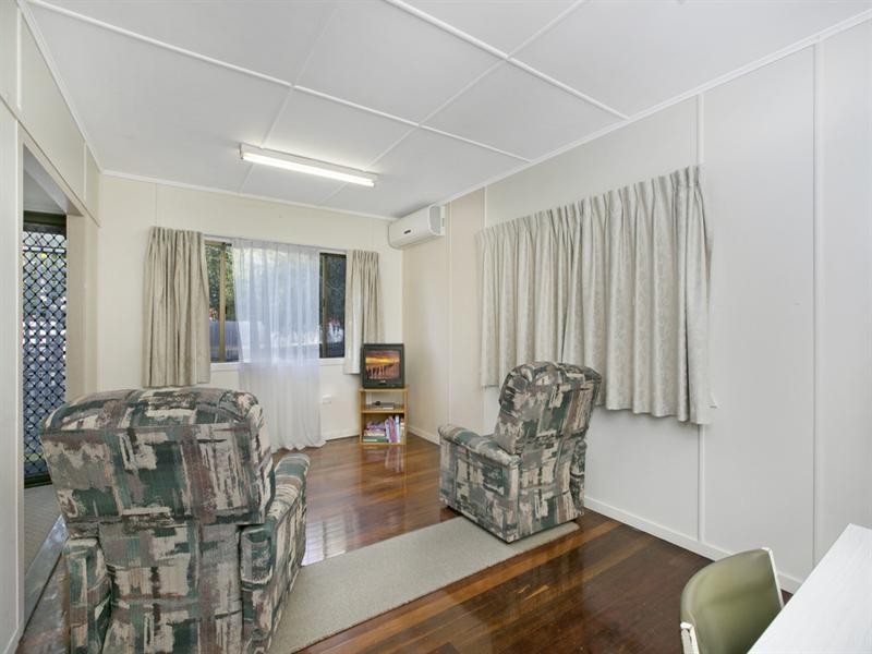 233 Whites Road, Lota QLD 4179