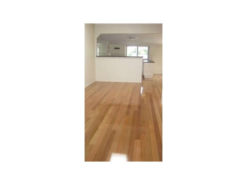 84 Haylock Street, Wynnum QLD 4178